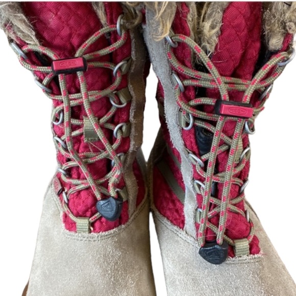 KEEN Wapato Waterproof Faux Fur Winter Boots - Picture 9 of 12